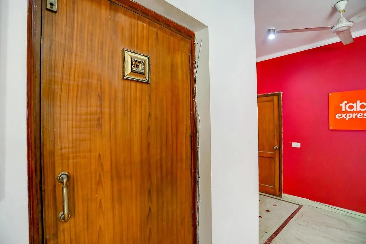 Hotel Fabexpress Primero Mgf Gurgaon